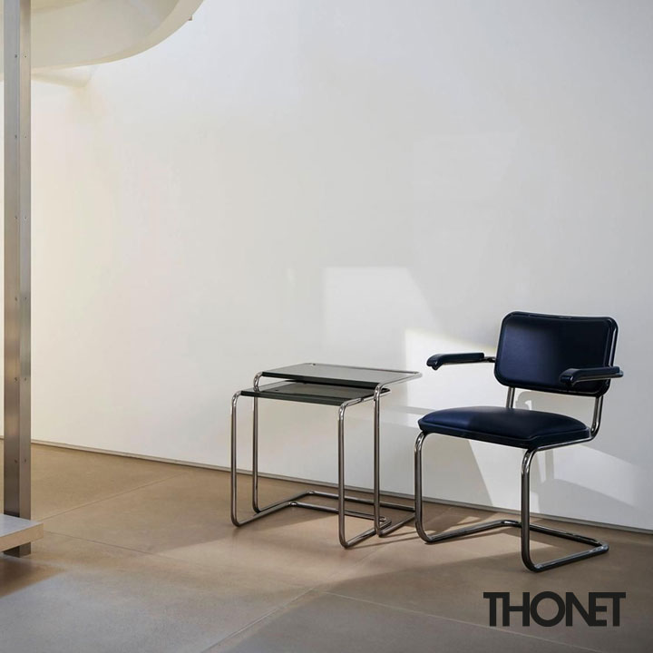 JS . THONET